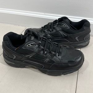 Vionic Walker Women Confort Sneaker Leather size 9.5